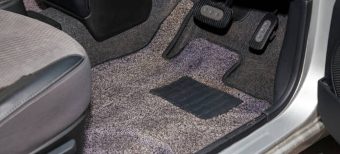 You are currently viewing How to Clean Car Floor Mats
